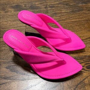 Good American Cinder F** Rella Thong Sandals Barbie Pink 9 will fit 8.5